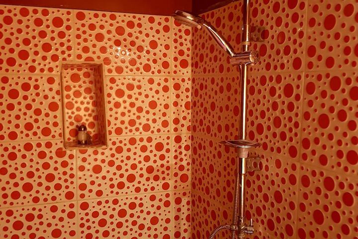 Room 53 of 72