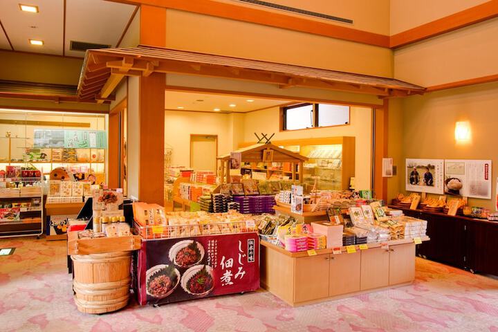 Gift shop