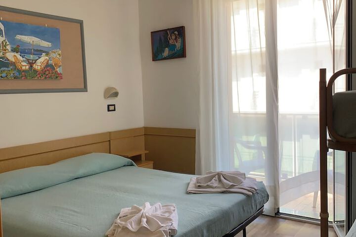 Room 14 of 31