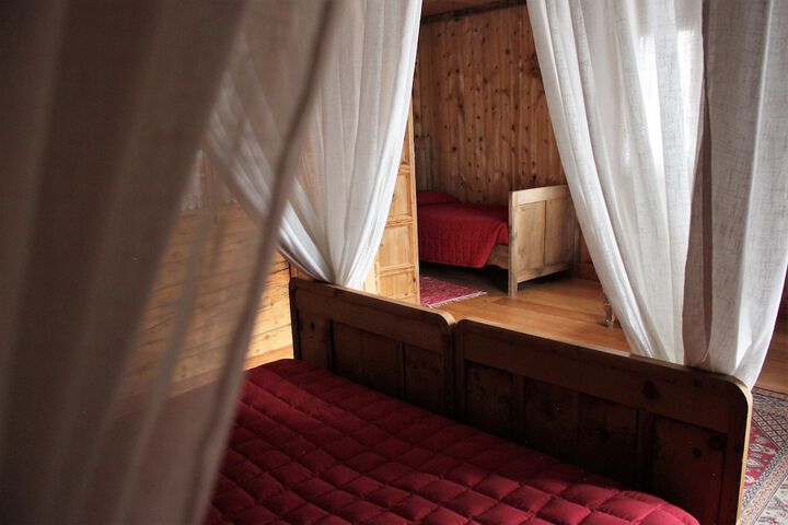Room 27 of 79