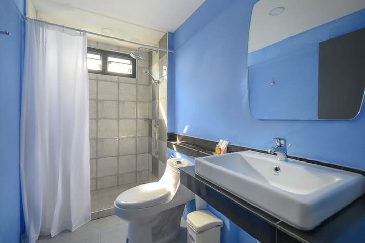 Room 37 of 60