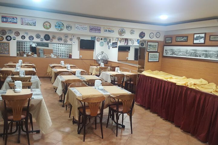 Dining 49 of 72