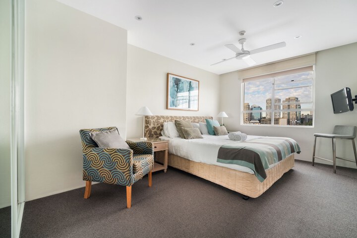 Room 4 of 11