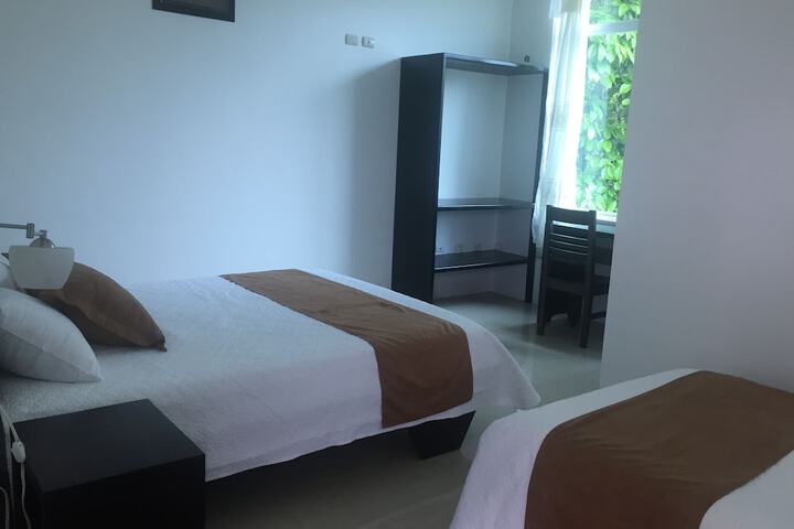 Room 7 of 18