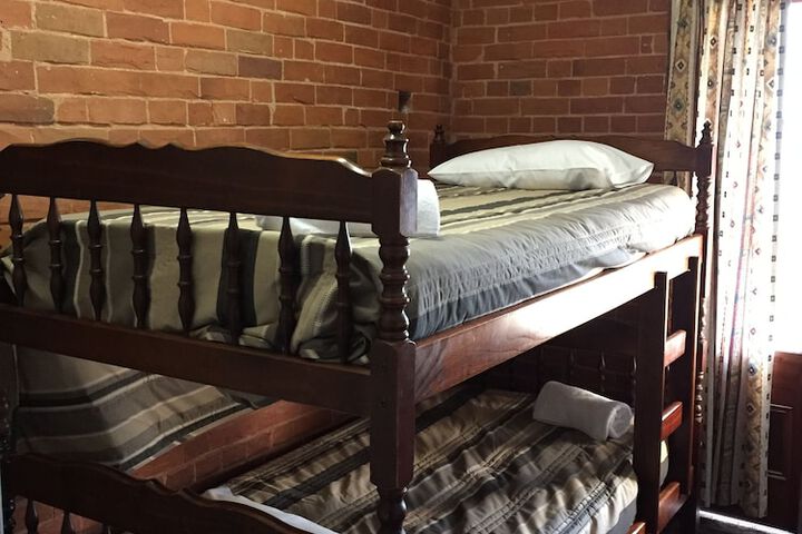 Room 7 of 36