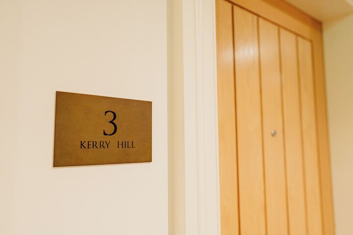 Room 8 of 34