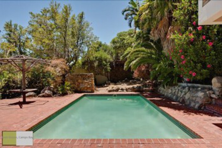 Pool 9 of 13