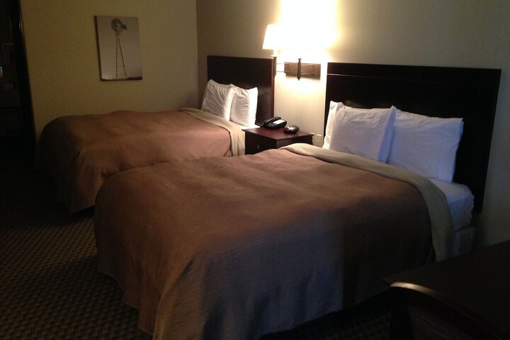 Room 4 of 7