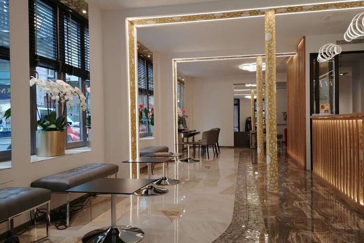 Guest Lobby