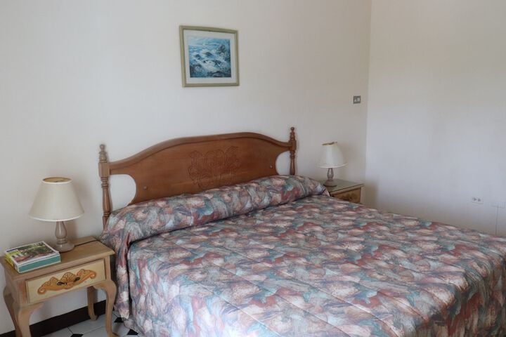 Room 16 of 48