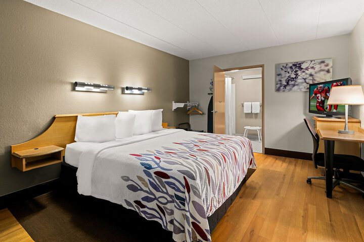 Standard | King Bed (16 of 26)