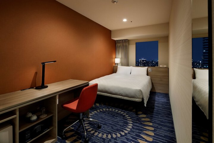 Room 20 of 122