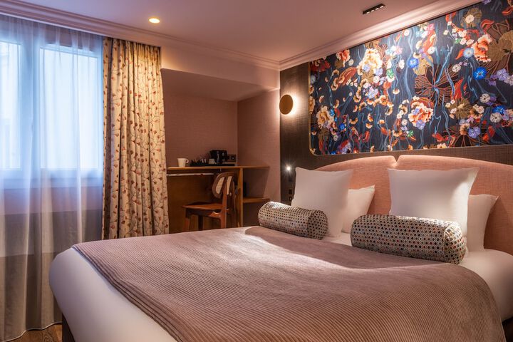 Room 13 of 40