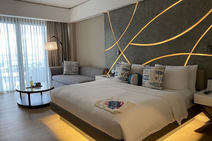 Room 12 of 84