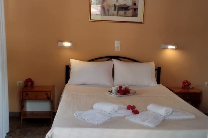Room 40 of 129