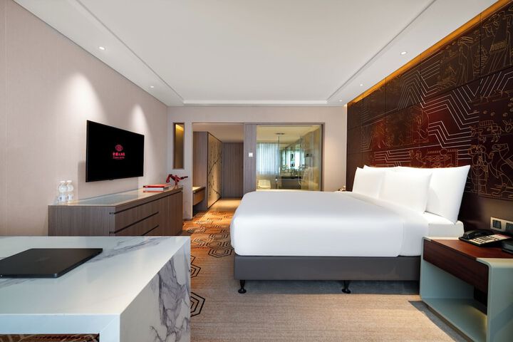 Room 7 of 50