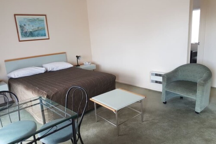 Room 19 of 52