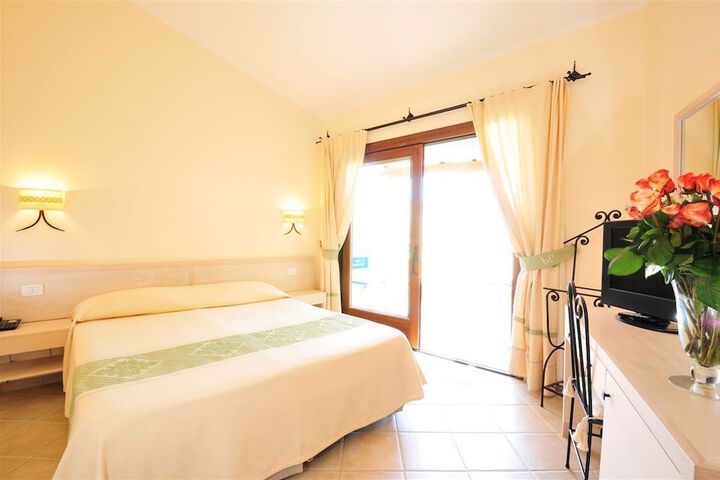 Room 5 of 48