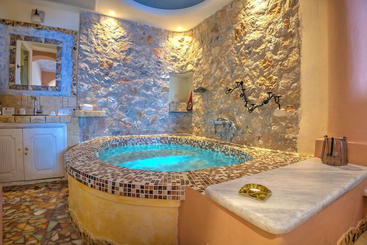 Hot Tub 36 of 68