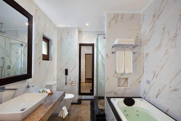Clean Restrooms