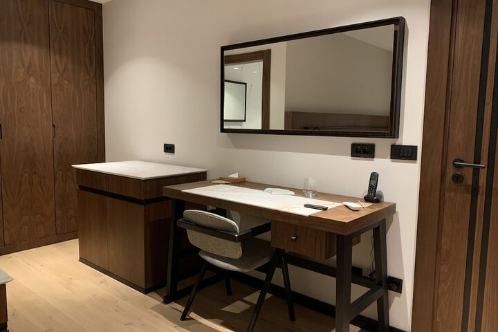 Room 42 of 128