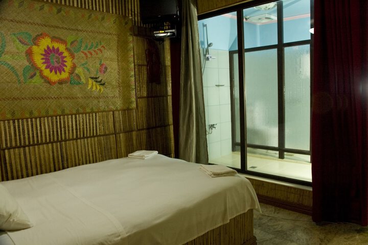 Room 5 of 51