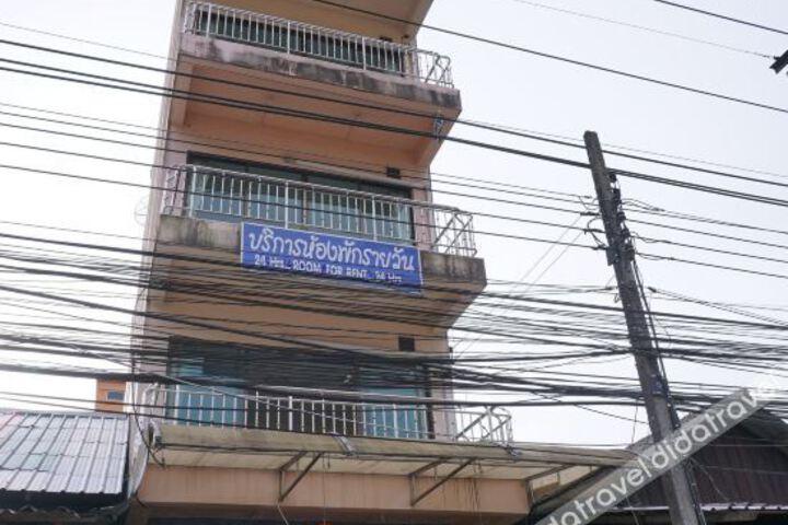 Hotel 4 of 8