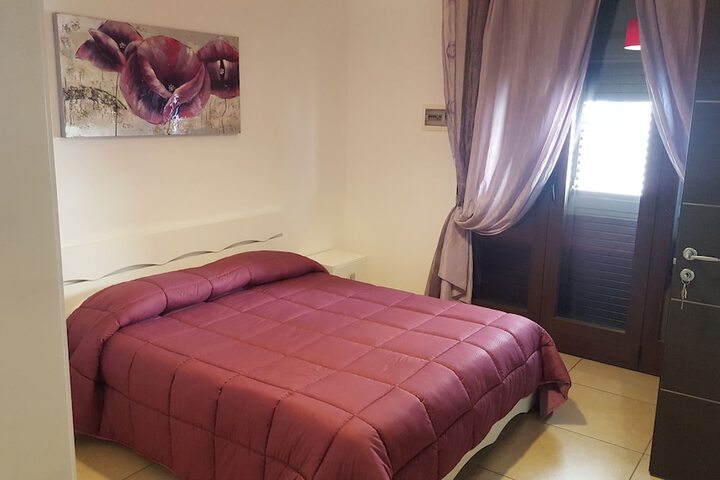 Room 5 of 71