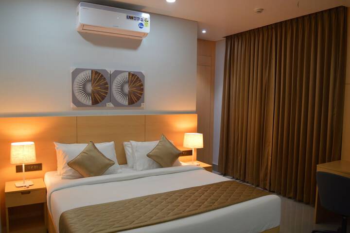 Room 15 of 26