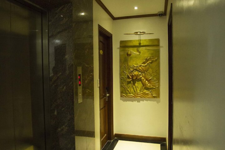 Ballroom/Hall 50 of 60