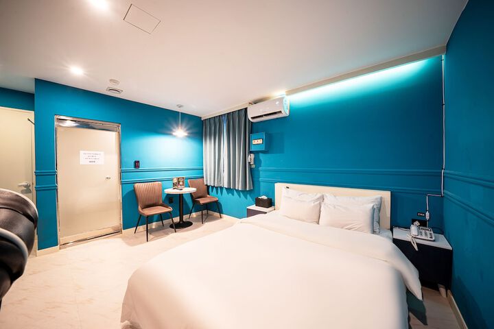Room 8 of 57