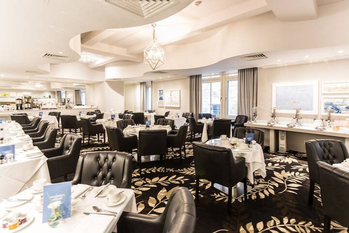 Breakfast/Coffee Service 186 of 242