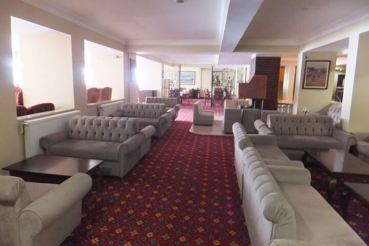 Guest Lobby