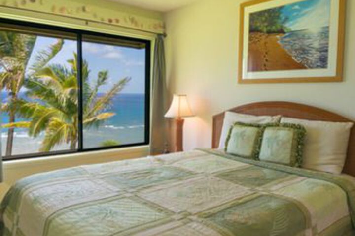 Room 12 of 25