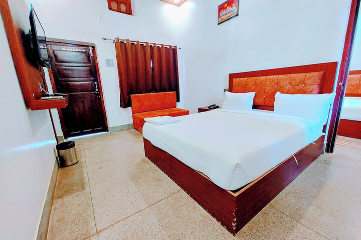 Room 9 of 44