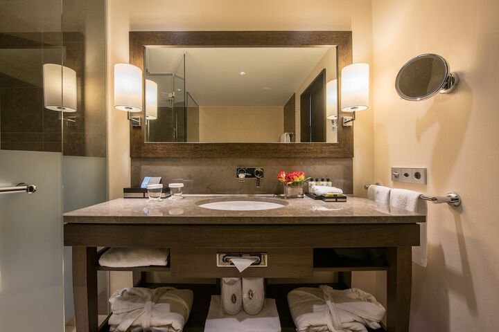 Room 21 of 146