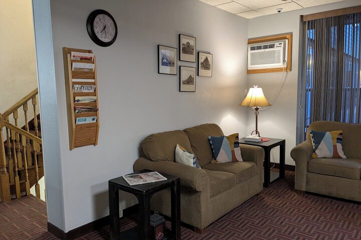 Hotel Interior 4 of 53