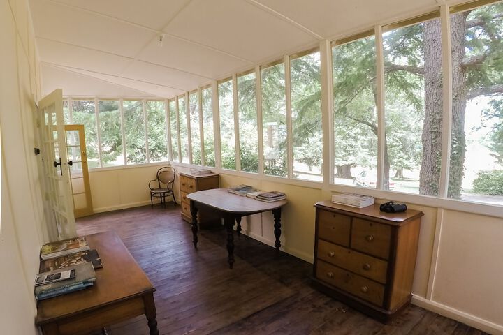 Room 20 of 28