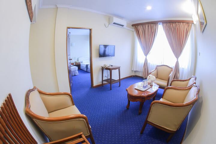 Room 19 of 48