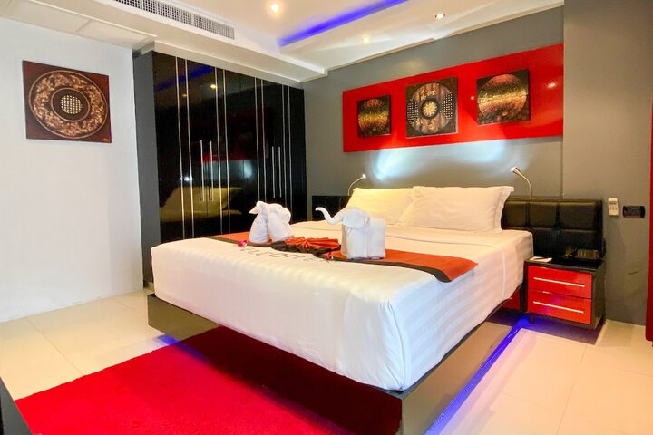Room 3 of 27