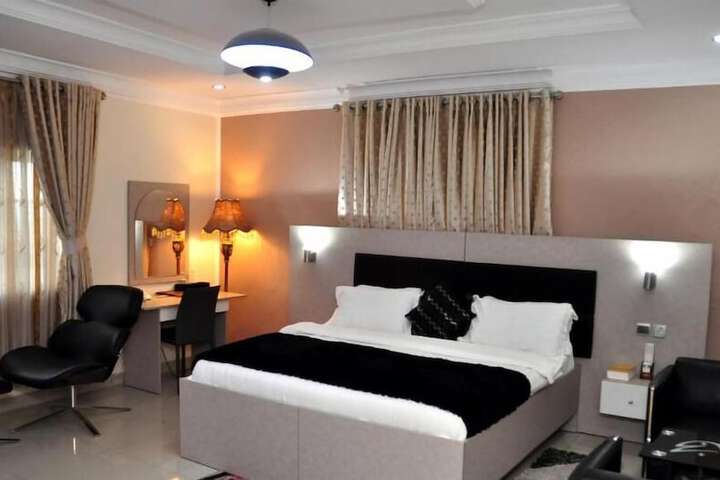Room 18 of 51