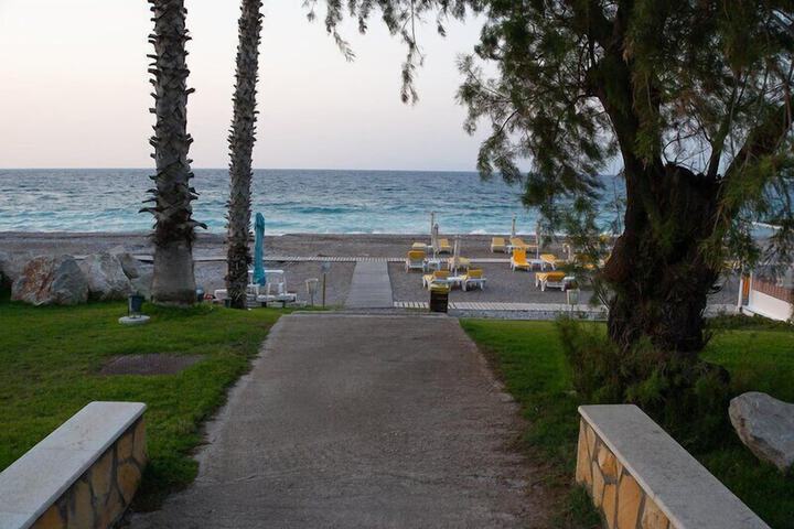 Beach 78 of 100