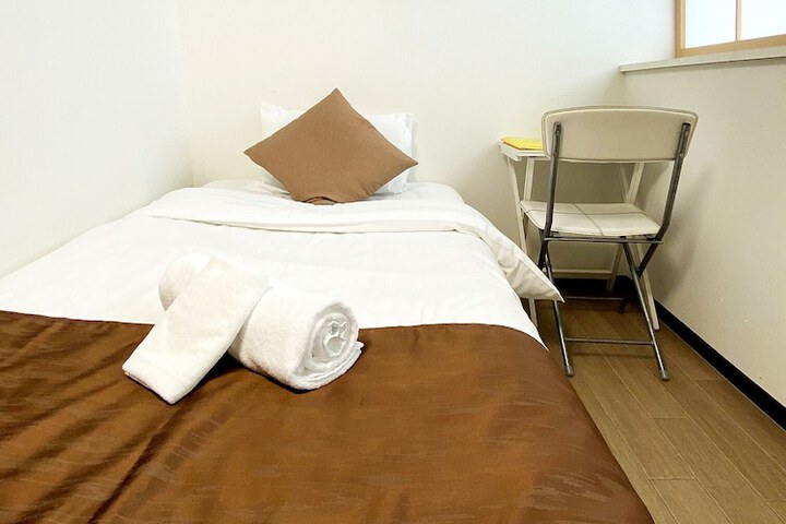 Room 28 of 110