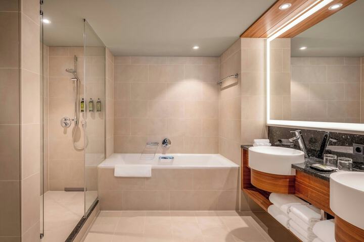 Room 65 of 115