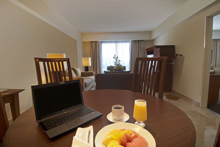 Room 4 of 37