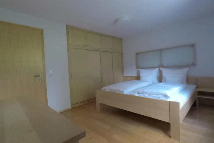 Room 3 of 17