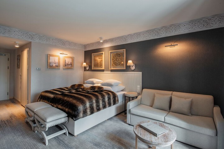 Room 8 of 41