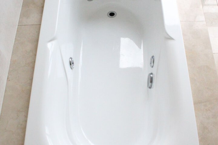Hot Tub 73 of 119