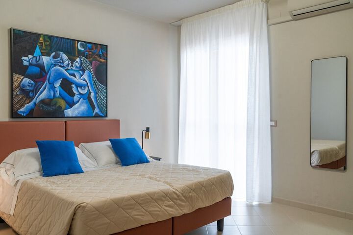 Room 13 of 89
