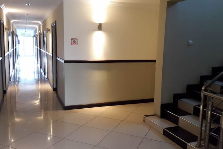Ballroom/Hall 32 of 38